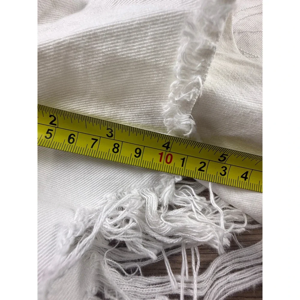 American Eagle Highest Rise Baggy Shorts White Distressed Denim Size 4 27W NEW